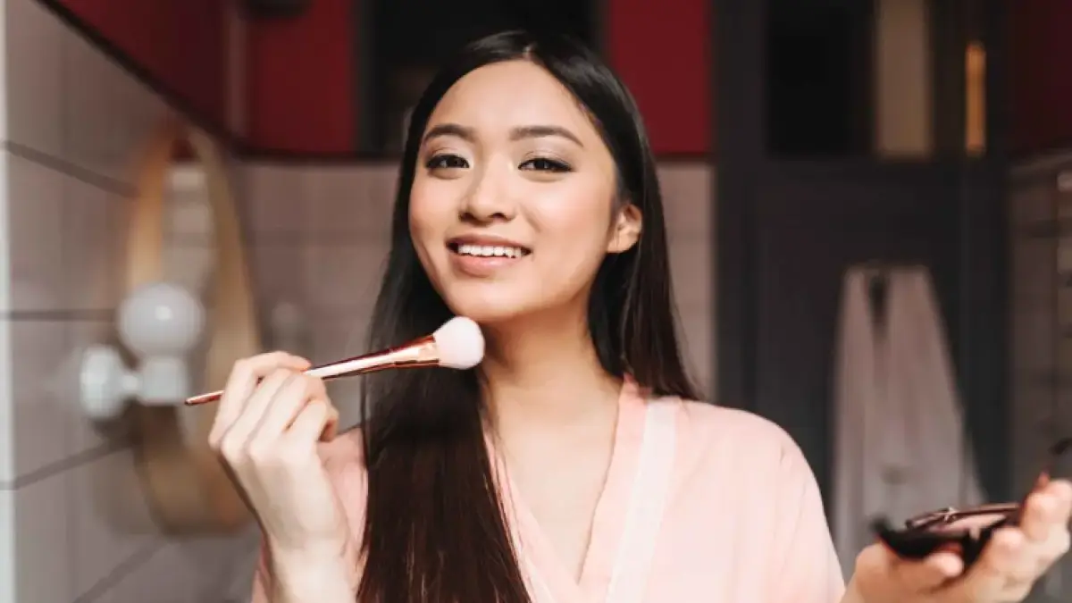 Ilustrasi Make Up