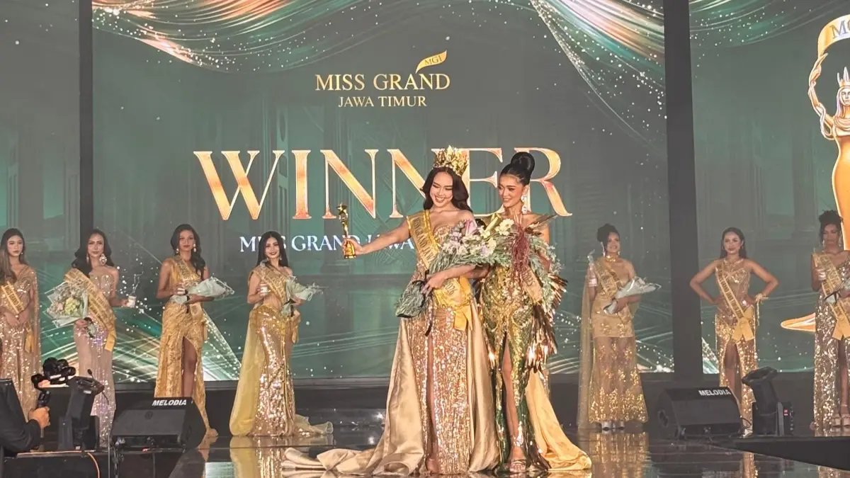 SPEKTAKULER: Gista Alisa Raih Mahkota Miss Grand Jatim 2026 pada malam puncak finalis di Graha Unesa Surabaya 2 Mei 2026.&nbsp;