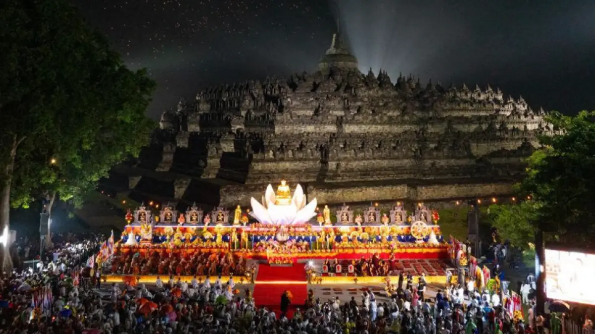 Ilustrasi Perayaan Hari Raya Waisak 2026 di Candi Borobudur