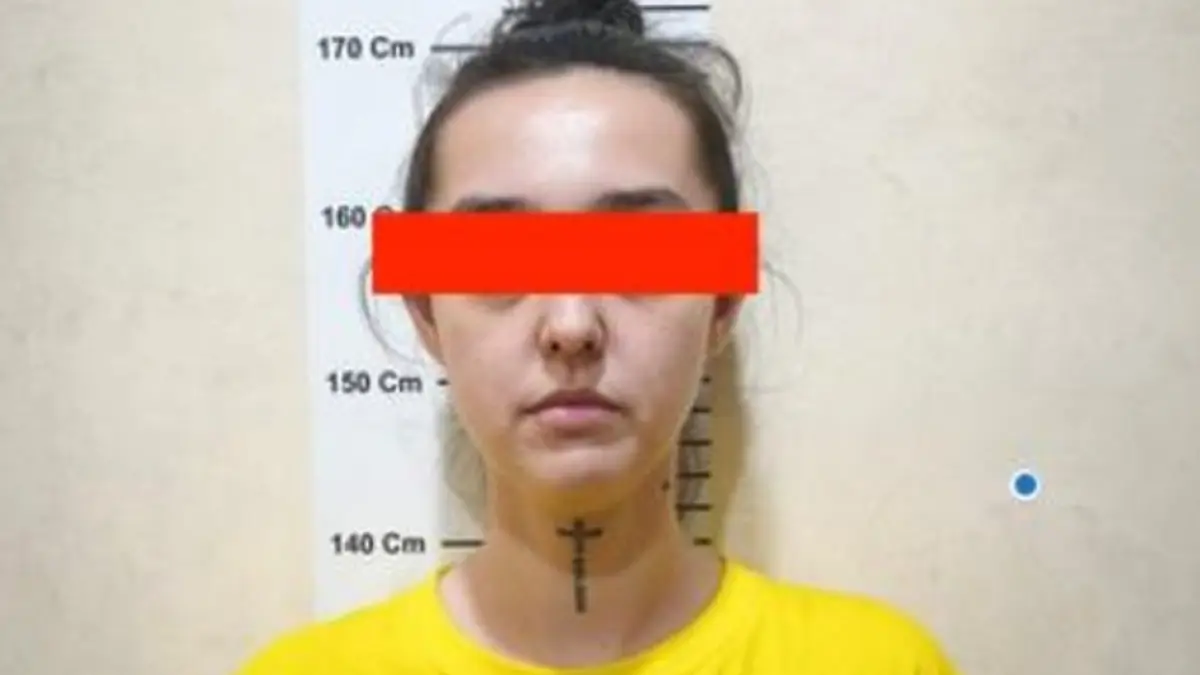 F, mantan artis yang jadi model dalam komplotan scammer jaringan internasional bermarkas di Solo Baru, Sukoharjo. Diunggah Senin (1/6/2026). Foto: Dok. Polda Jateng