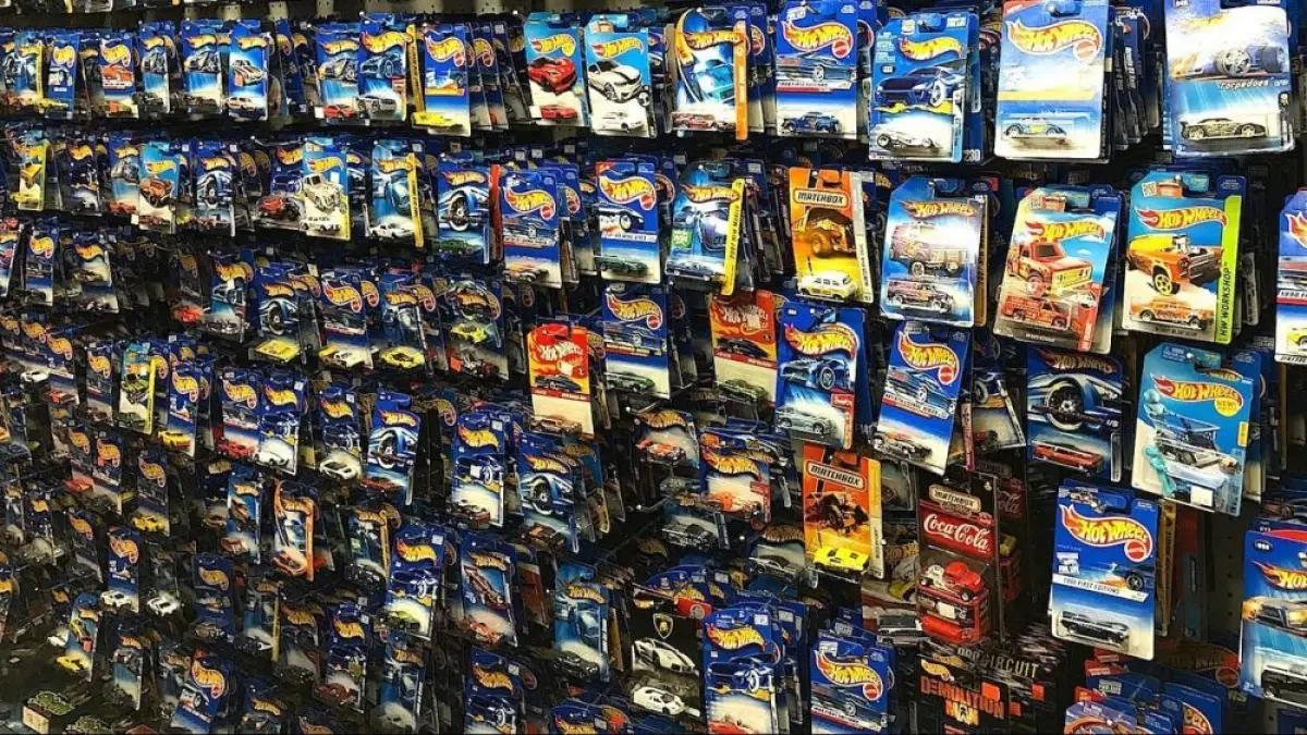 https://diecasnesia.com/sejarah-mobil-hot-wheels/