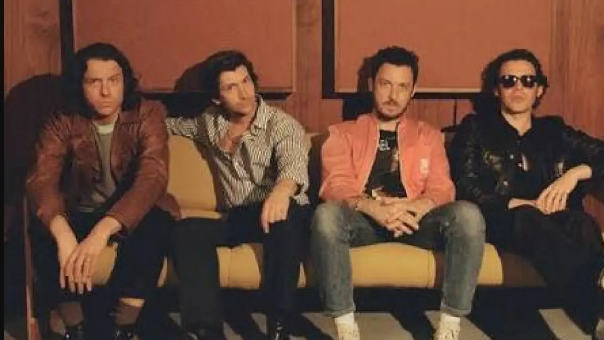 Profil Penyanyi Artic Monkeys