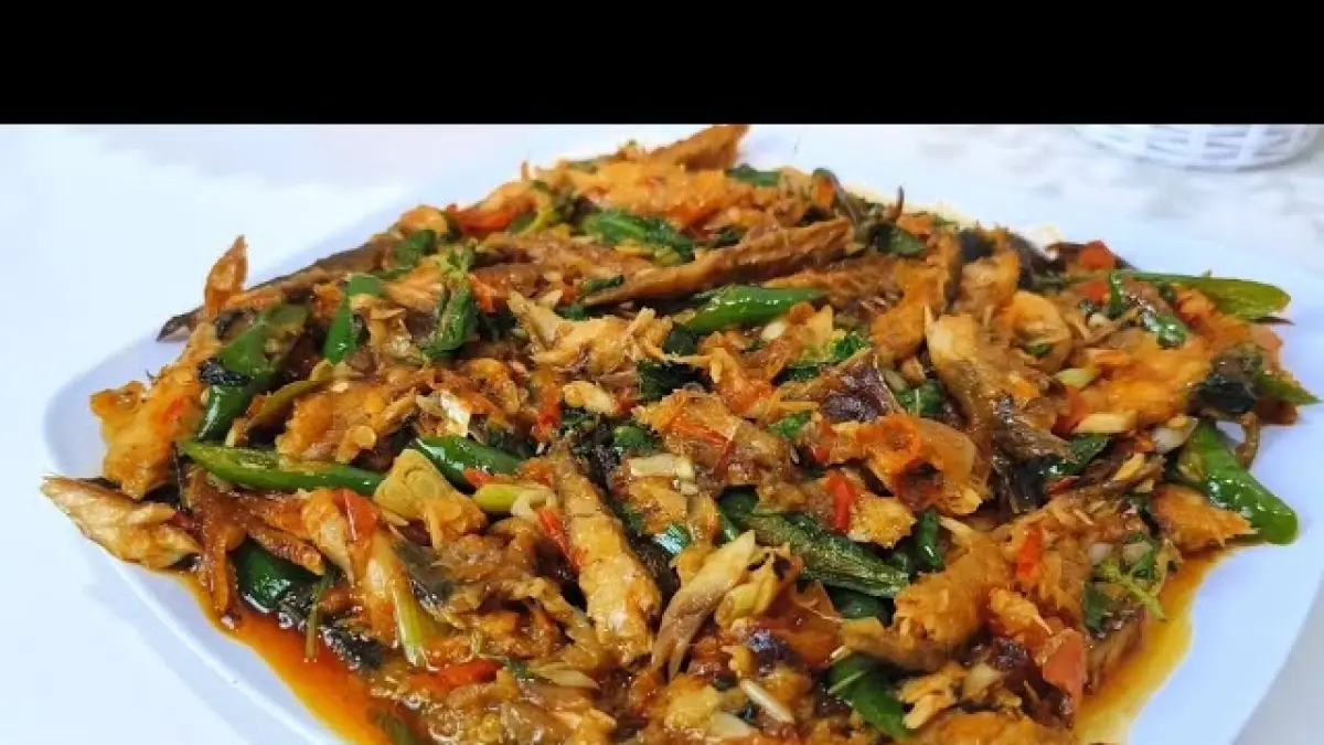 Ikan Pindang Suwir Kemangi @Erin Gemini