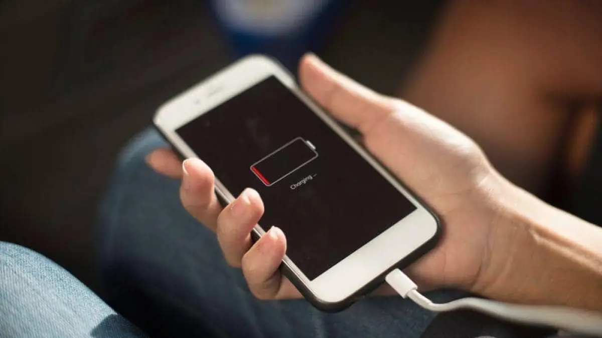 Kenapa sih Batrai iPhone Terlalu Boros? Yuk Simak Penjelasannya Berikut ini!
sumber gambar: IDN Times