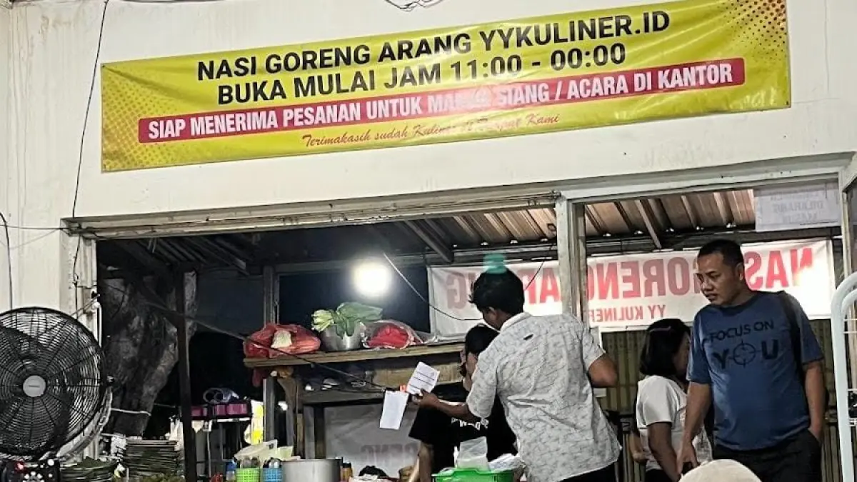 Ilustrasi Kuliner Malam di YY Kuliner Madiun @Placejoys