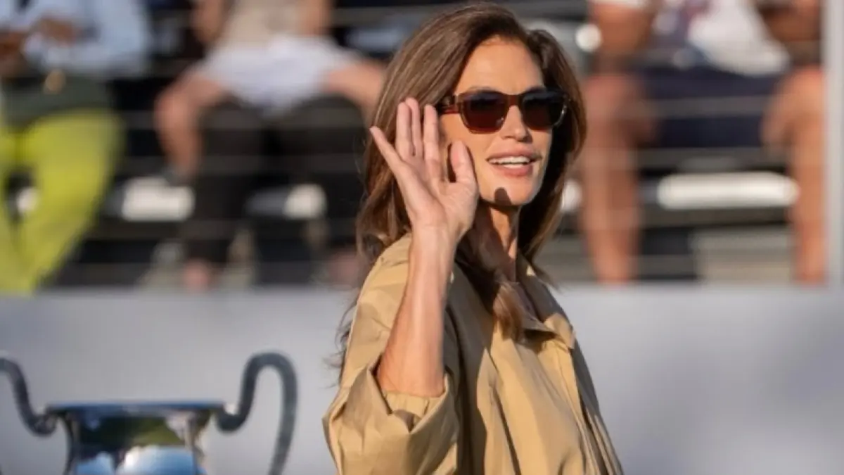 Cindy Crawford Tetap Memesona di Usia 60 Tahun, Ini rutinitas skincare nya. Source: Instagram @cindycrawford