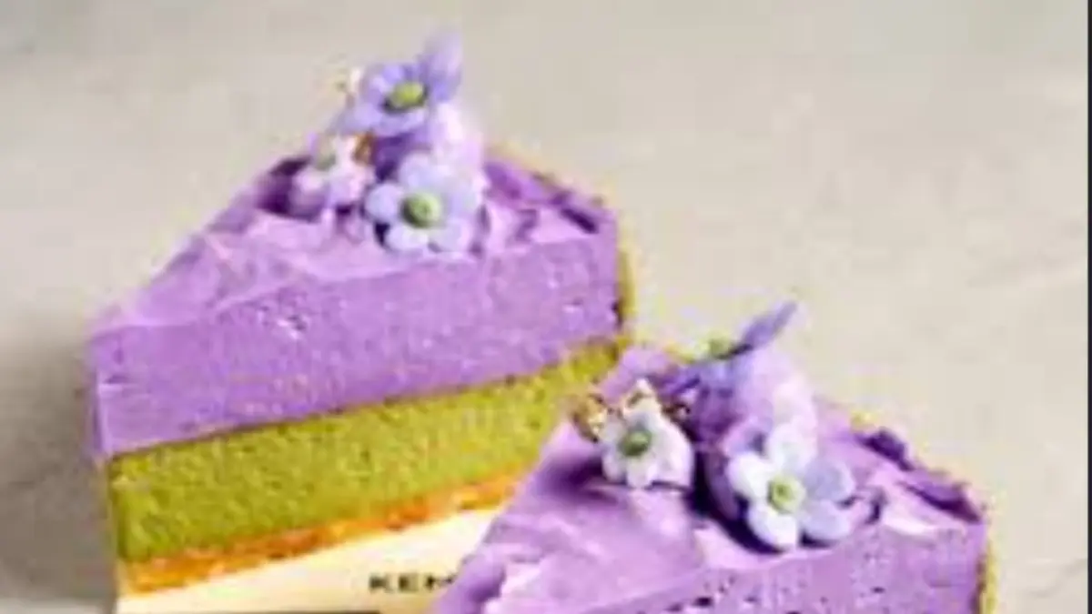 Ube Jadi Tren Baru, Matcha Ube Latte. Source: Nibble.id