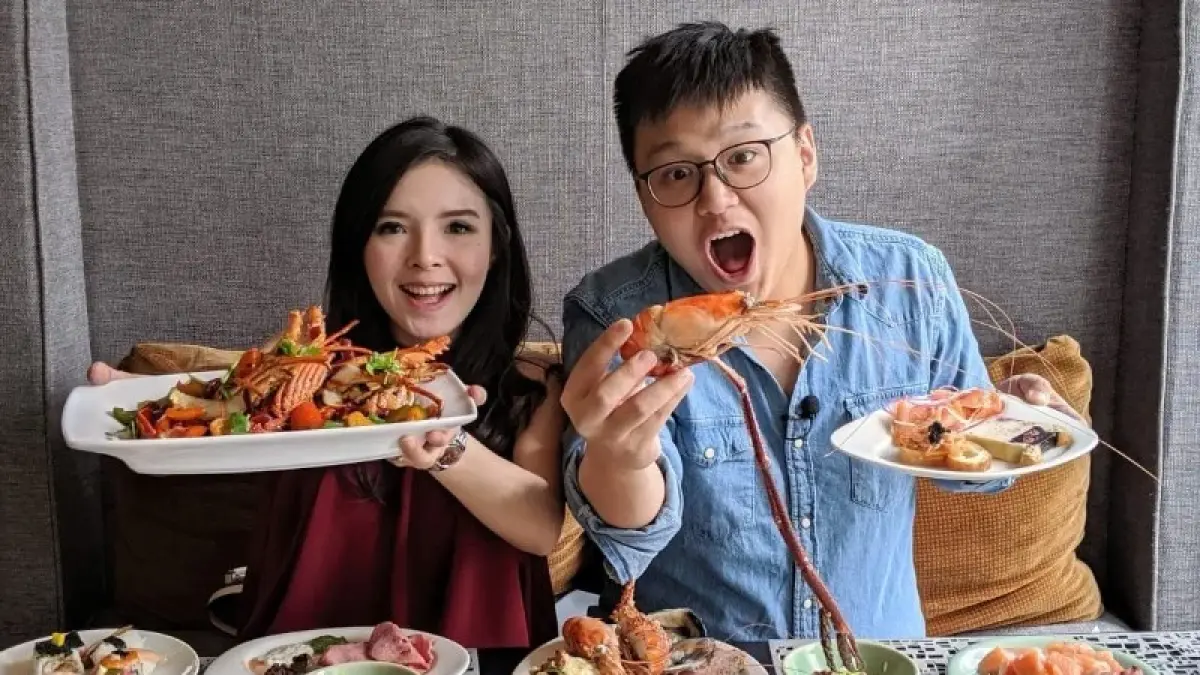 Ken & Grat Food Vlogger @Entrepreneur Bisnis