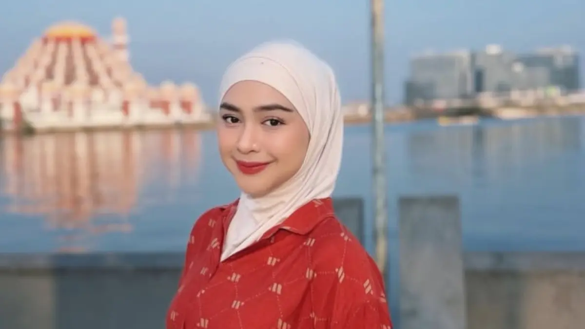 Ria Ricis batal naik helikopter di Bali. 
Source: Instagram @riaricis1795