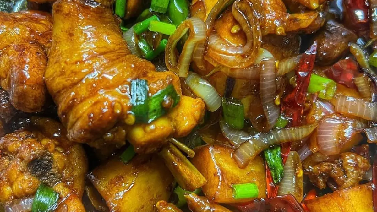 Ayam Kecap
Source : memasaknikmatresep