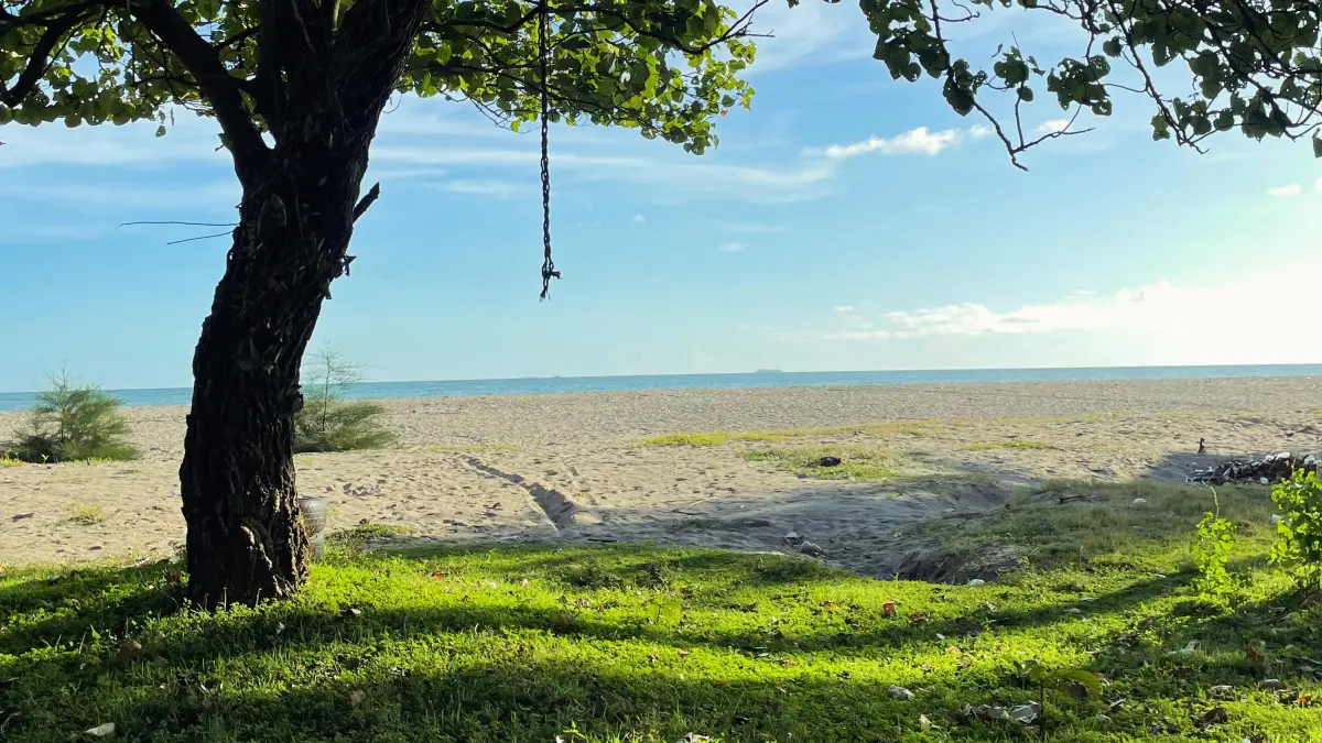 Wisata Pantai Pasir Jambak Padang, Destinasi Pesisir dengan Pesona Matahari Terbenam