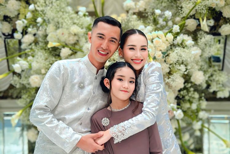 Lamaran Ayu Ting Ting dengan Muhammad Fardhana (Foto : ayutingting92/ Instagram)