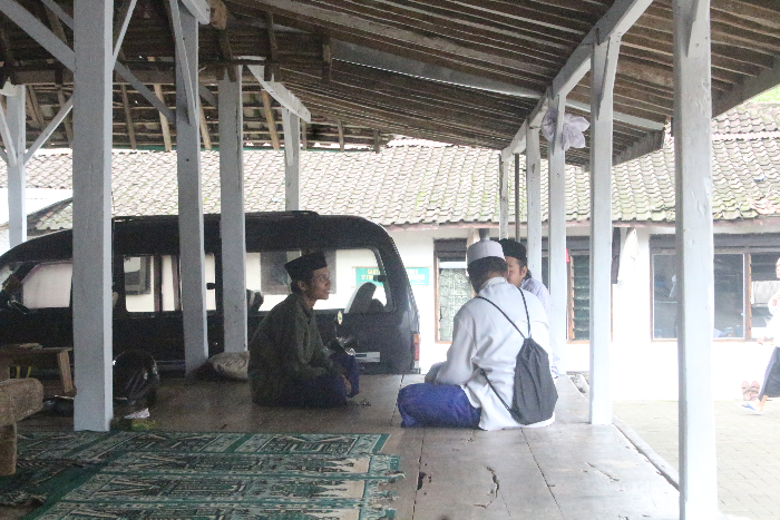 langgar sepuh di Bondowoso (Foto : Radar Ijen)