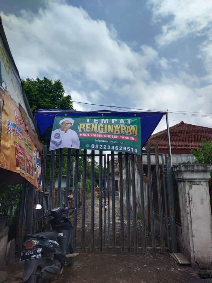 Tempat penginapan yang disediakan warga Tanggul untuk jamaah haul Habib Sholeh.