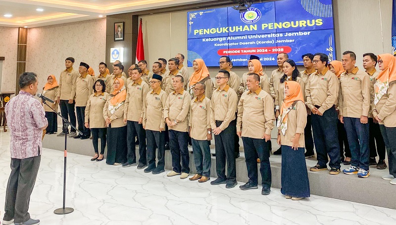 Wasekjen KAUJE Pusat mengukuhkan pengurus KAUJE korda Jember