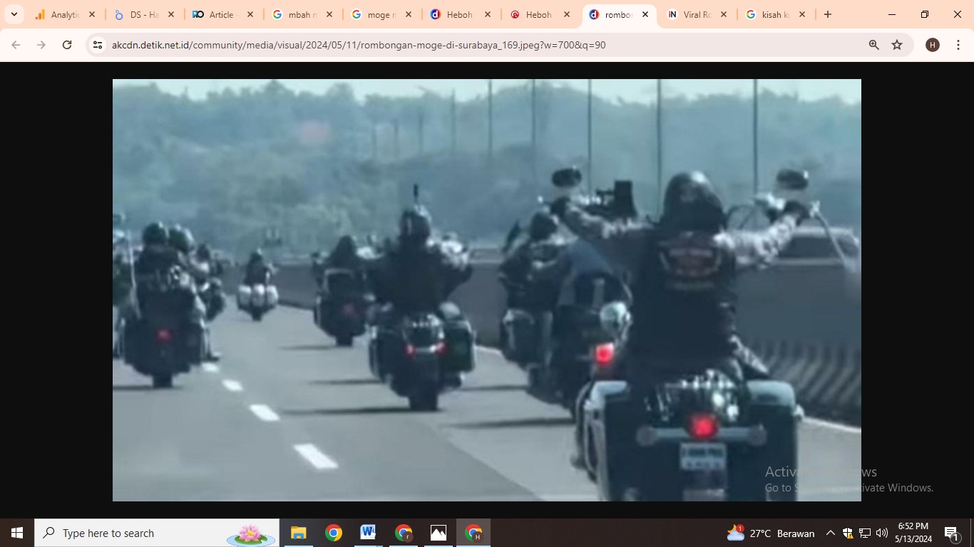 Foto tangkapan layar dari video moge Harley yang melintas di jalur mobil Jembatan Suramadu.