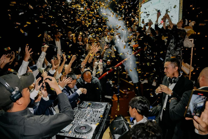 (Instagram : winkywiryawan912)