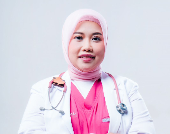 dr Bela Mayvani SpBA