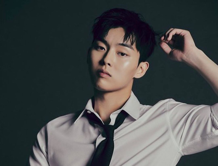 Choi Hyun Wook  (Instagram mybottle4_)