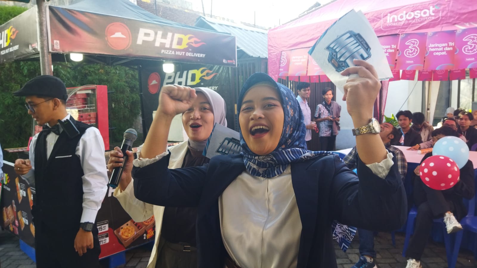 Keseruan live musik di acara MWE Radar Jember