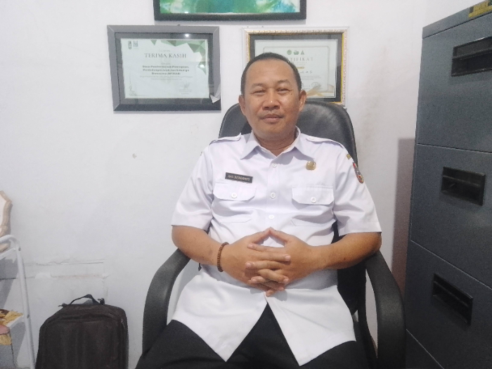 RAMAH ANAK: Kabid Perlindungan Anak DP3AKB Jember Joko Sutriswanto tegaskan lingkungan ramah anak harus diciptakan oleh semua pihak. ABDUL MUIZ/RADAR JEMBER