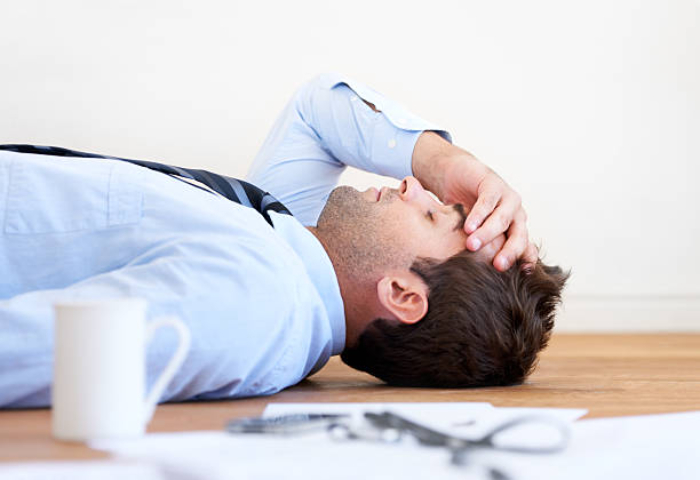 Ilustrasi turu ndlosor atau tidur tanpa alas. Foto: iStock