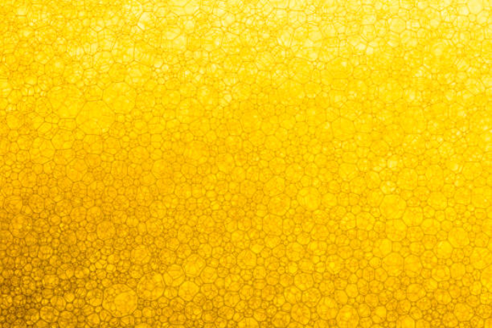Ilustrasi urine berbusa. Foto: iStock