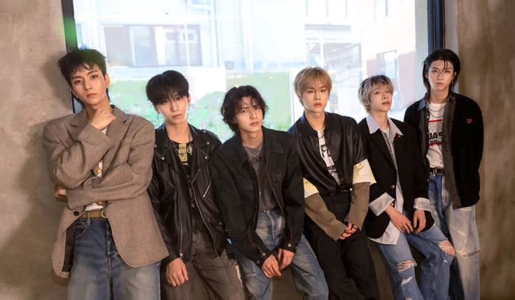 Band Korea Selatan, Xdinary Heroes (Pinterest)