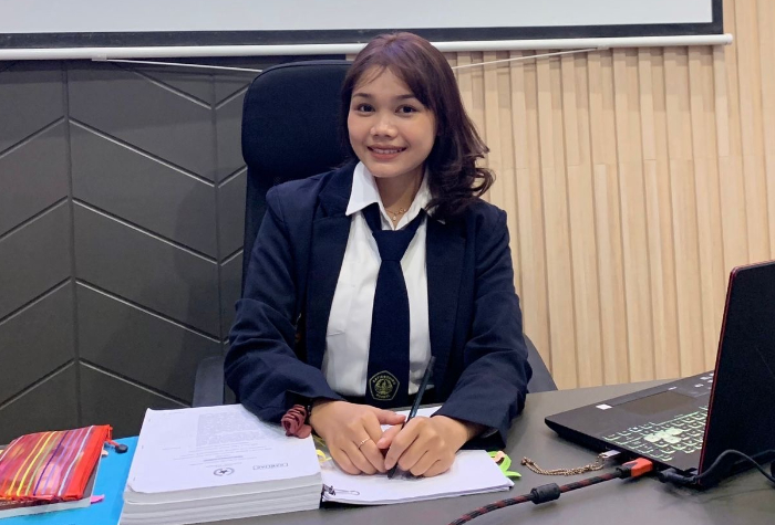 LENI MAULITA SARI, Wakil Kepala Sekolah Perempuan (Sekoper) Jember
