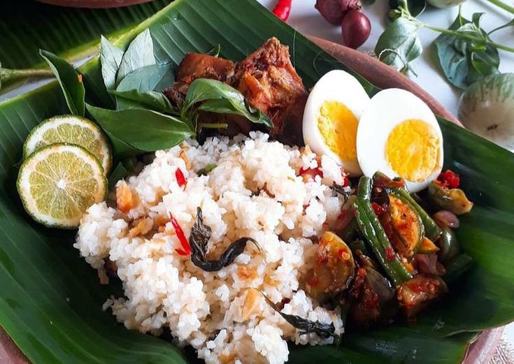 Nasi Bekepor, Makanan Khas Kalimantan Timur (pinterest)