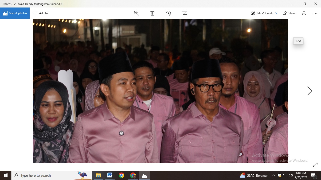 PASLON NOMOR 2: Fawait-Djoko di sela-sela pengundian nomor urut. (YULIO FA/RADAR JEMBER)   &nbsp;