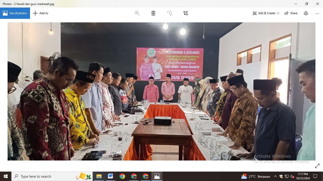 TIM CABUP FAWAIT  TAMBAHAN DUKUNGAN: Cabup nomor 2 Muhammad Fawait menerima lawatan para guru PGMI, di Posko Rumah Cinta, Jalan Gajah Mada, Kaliwates, Jember, Kamis (23/10).