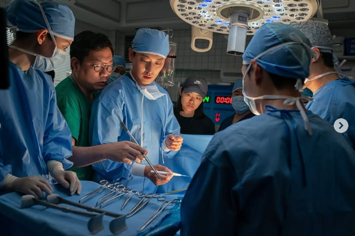 Drama Korea The Trauma Code: Heroes on Call (Source instagram @Netflixkr)