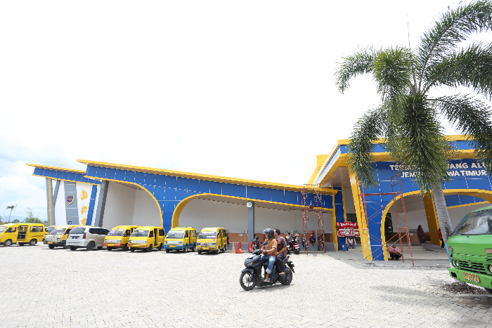 BERBENAH: Terminal Tawang Alun Jember memiliki wajah baru setelah dilakukan pembangunan sejak 2024 lalu. YULIO FA/RADAR JEMBER