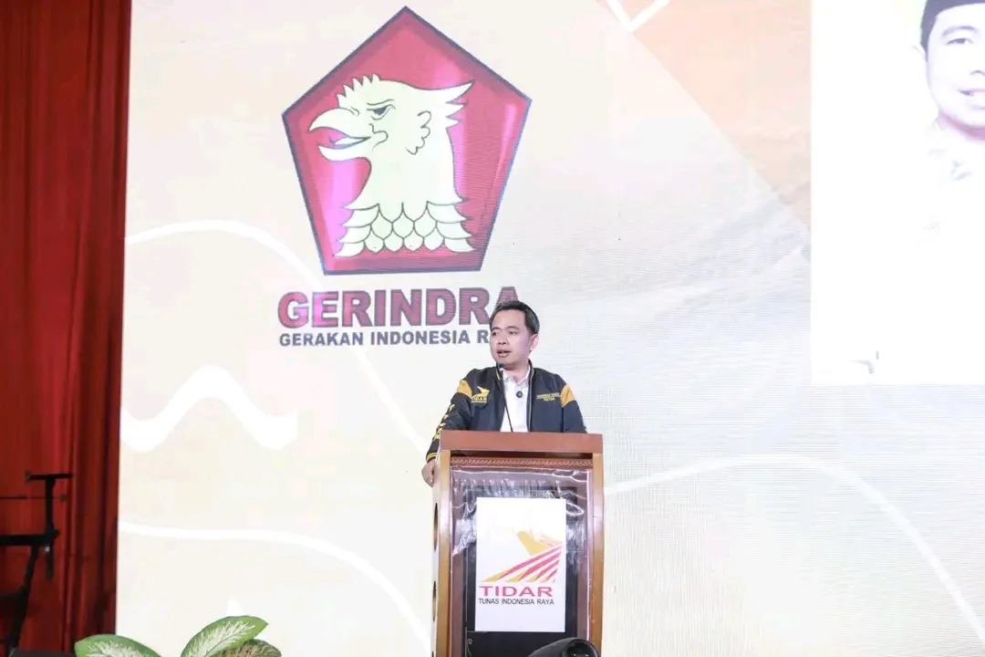 DISKOMINFO JEMBER BERI PAPARAN: Bupati Jember Muhammad Fawait, saat berbicara di acara Musda Tidar Jawa Timur, di Hotel Luminor, Minggu (23/3).