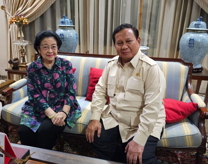 Presiden Prabowo bertemu dengan Ketua Umum PDIP Megawati Soekarnoputri membahas kepentingan negara dan kesejahtraan rakyat (IG/sufmi_dasco)