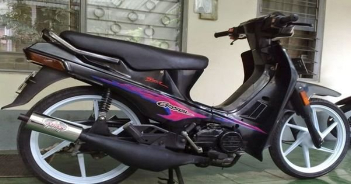 Suzuki Crystal 110 (Foto: Sepeda-motor.info)