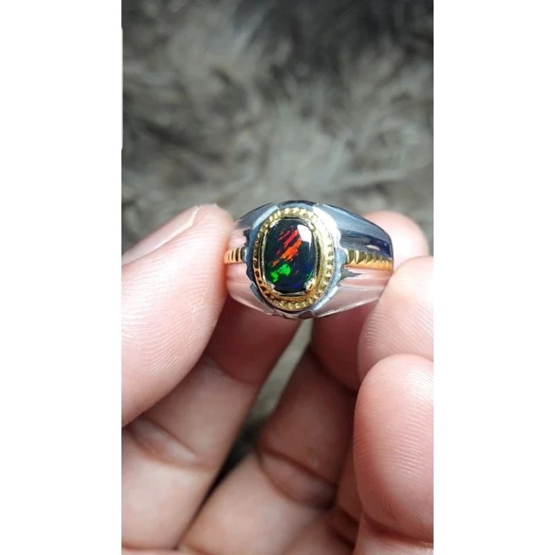 Harga batu kalimaya Banten yang berjarong bisa mengalahkan kalimaya Afrika. (Foto: luki_Ahromi-Shopee-pinterest)