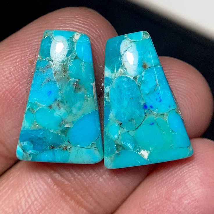 Batu Kingman Turquoise. (EtsyDE-Pinterest)