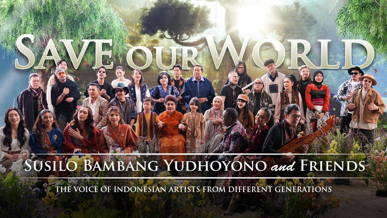 Presiden ke-6 RI SBY menggandeng 35 musisi lintas generasi dalam lagu Save Our World, salah satunya almarhumah Titiek Puspa.