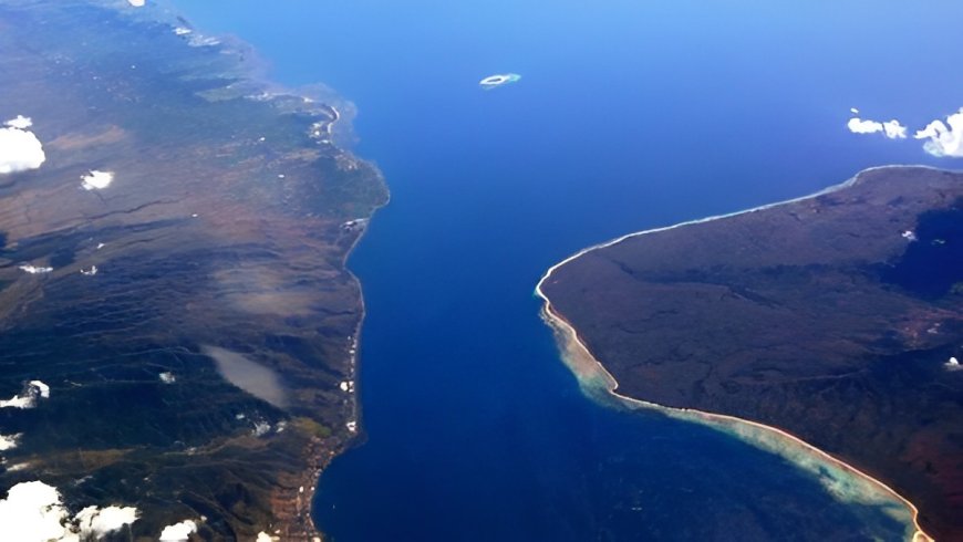 Legenda asal-usul Selat Bali, Benarkah hasil Perbuatan Manik Angkeran yang suka berjudi.