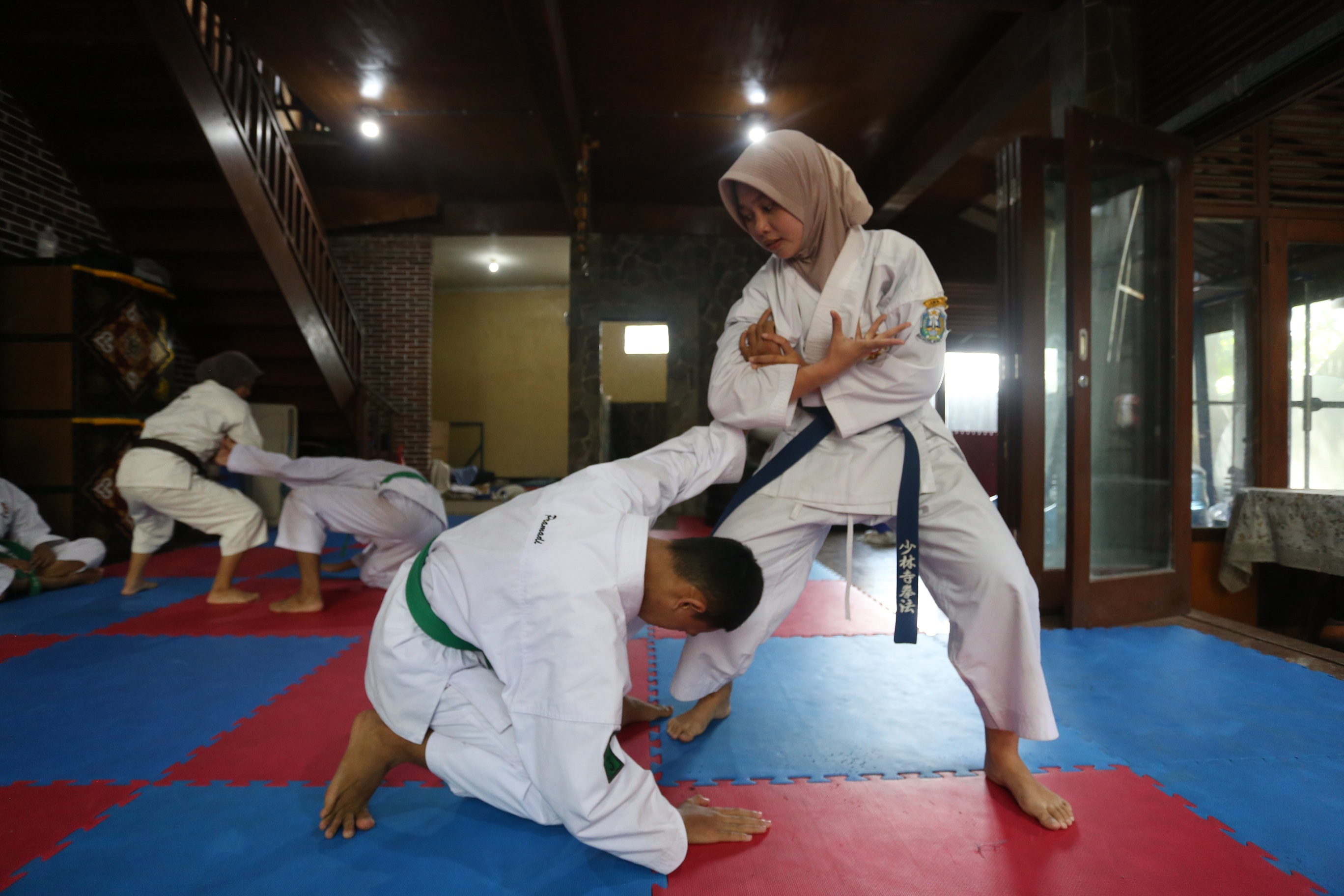 Atlet kempo Jember kembali berlatih setelah gelaran Porprov Jatim 2025 selesai.