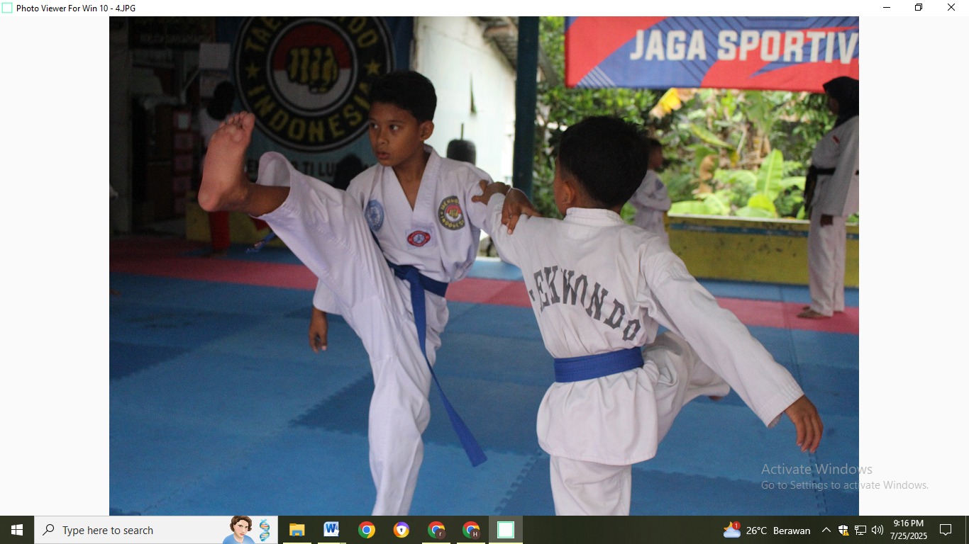 Atlet taekwondo lumajang