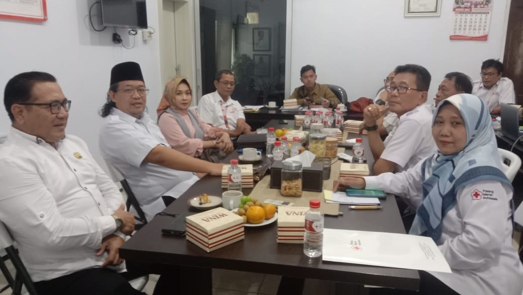 TP3D Jember mengunjungi Kantor PMI Jember, Selasa (26/8). Muskablub PMI bakal digelar pekan depan.