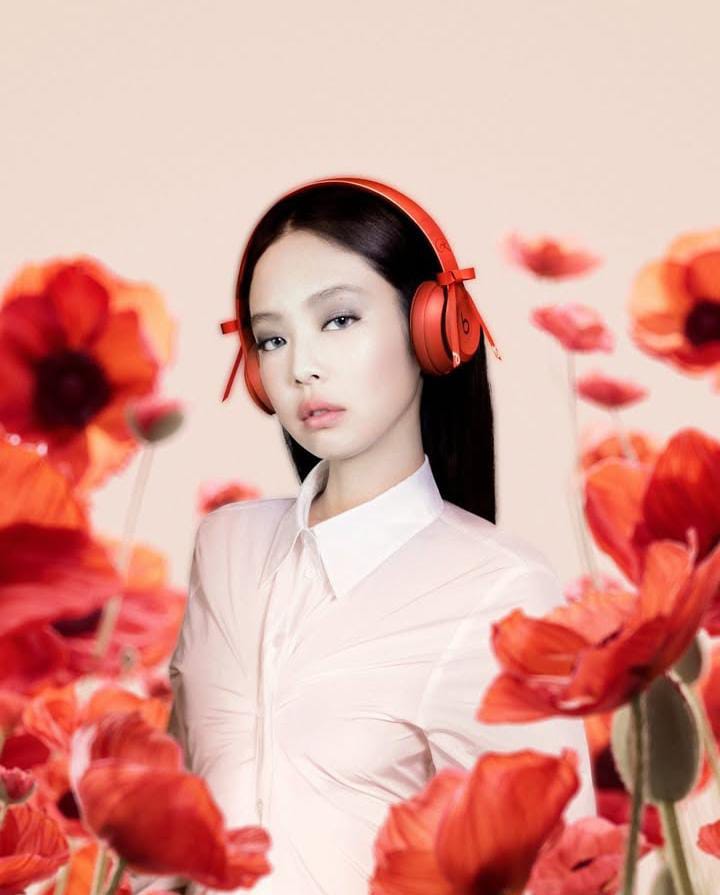 Headphone beats berkolaborasi bersama Jennie Blackpink (Tangkapan layyar di instagram beatsbydre)