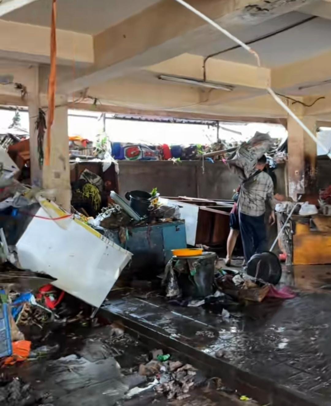 kondisi pasar kumbasari Denpasar setelah diterjang Banjir (Tiktok NusaBali.com)