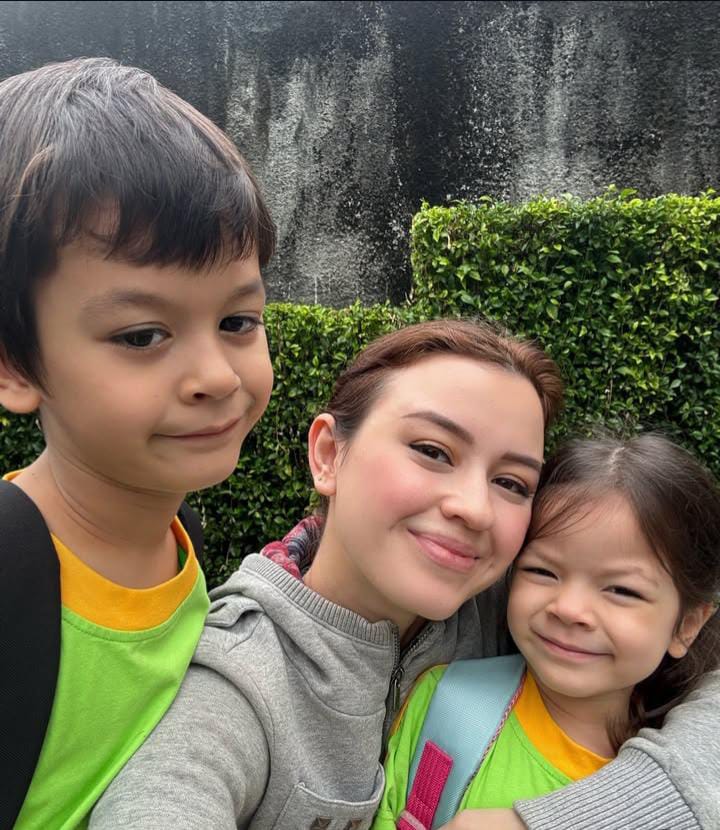 Poter Kimberly bersama anak-anaknya penuh bahagia (Dok. Instagram Kimberly  Ryder)