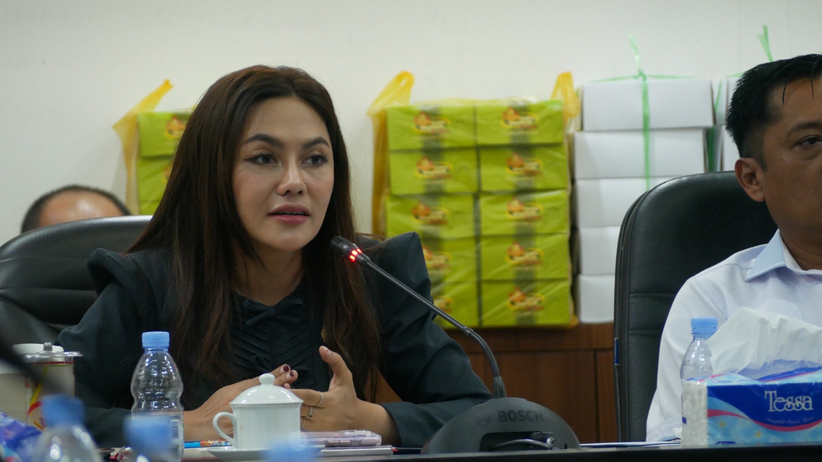 Sekretaris Komisi D DPRD Jember Indi Naidha. Dia jengkel lambannya penanganan kasus dugaan kekerasan seksual di Balung.