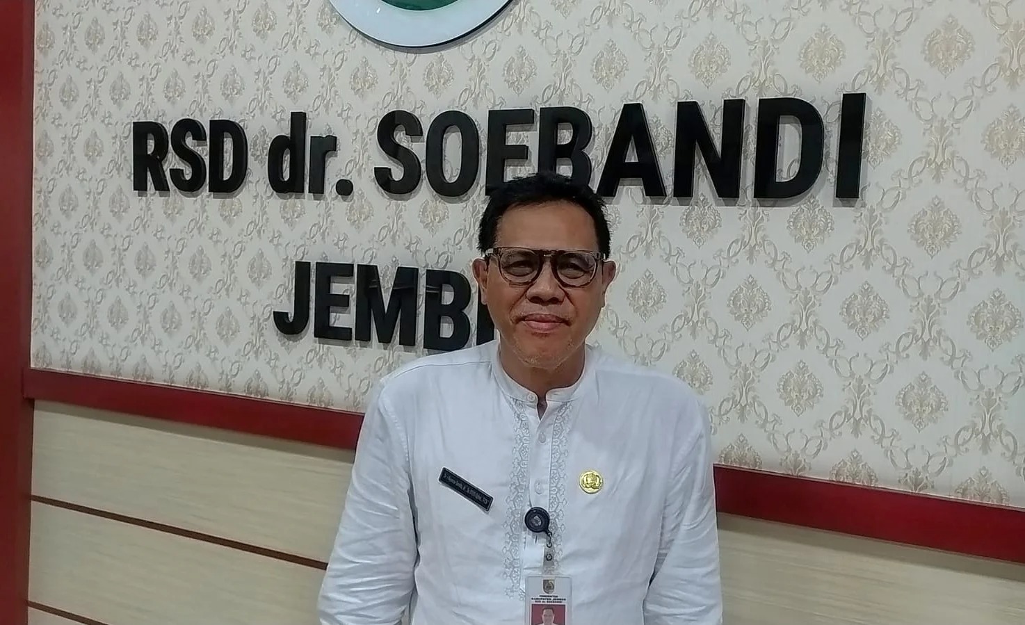 Direktur RSD dr Soebandi Jember dr I Nyoman Semita. Rumah sakit ini memiliki utang hingga Rp 109 miliar.
