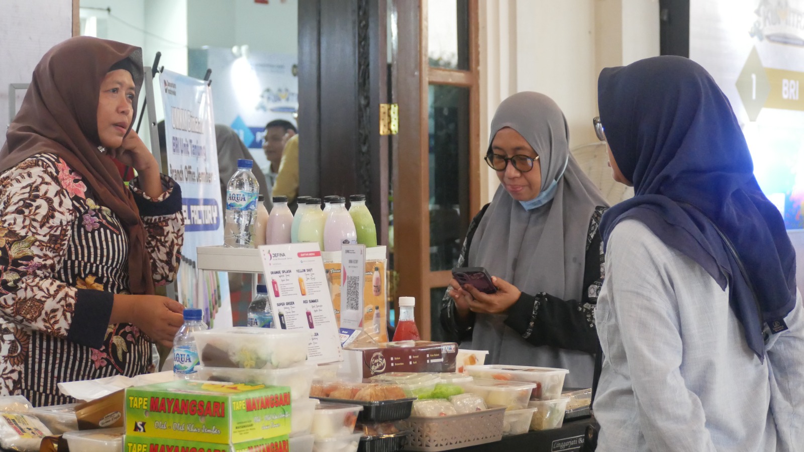 Produk UMKM di Jember. Dorong UMKM Naik Kelas, Bank Jatim siap Dirikan Rumah UMKM di Jember.